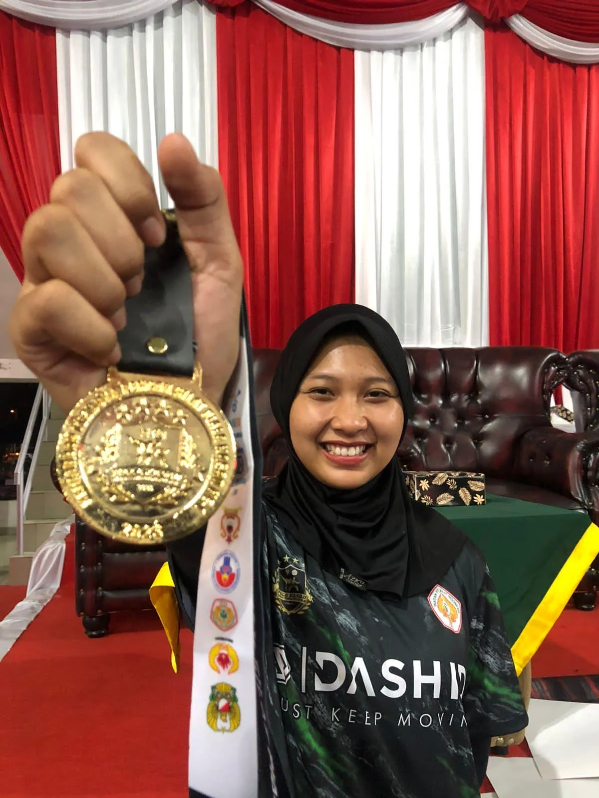 DINA INDAH SARI